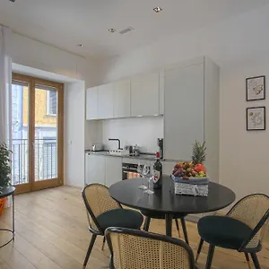Chic Luxury Apartments-hosted By Sweetstay , ميلان إيطاليا